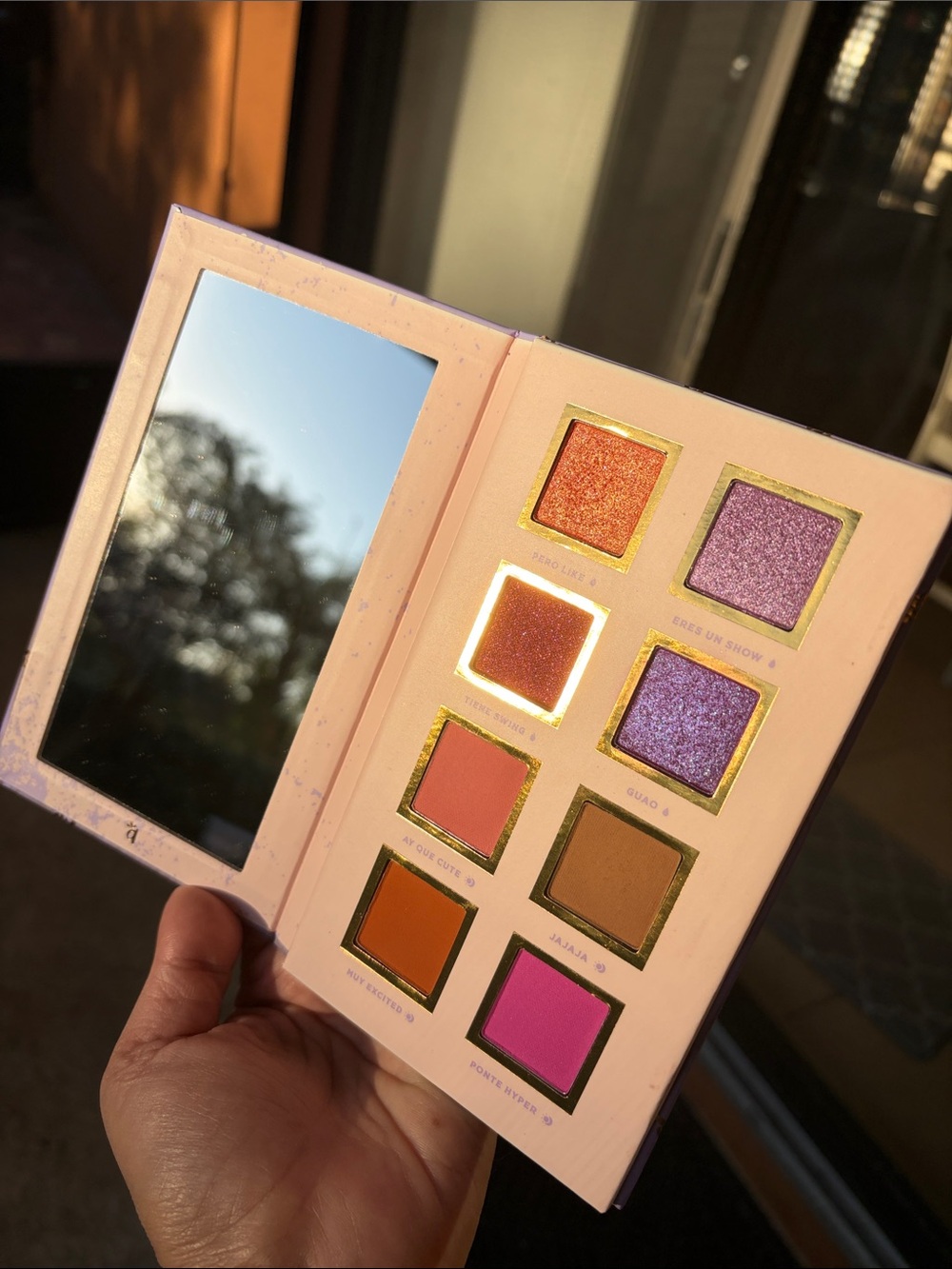 Alamar Spanglish Eyeshadow Palette